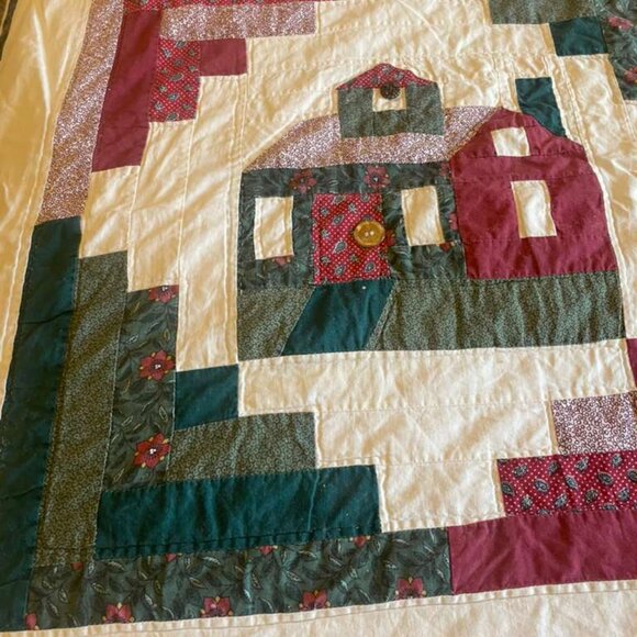 Handmade Patchwork Quilt – Log Cabin House Pattern with Button Details (79” x 79 - Picture 4 of 16